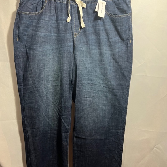 NWT Lane Bryant Wide Leg jeans, Mid Rise 20 Short - Picture 2 of 6